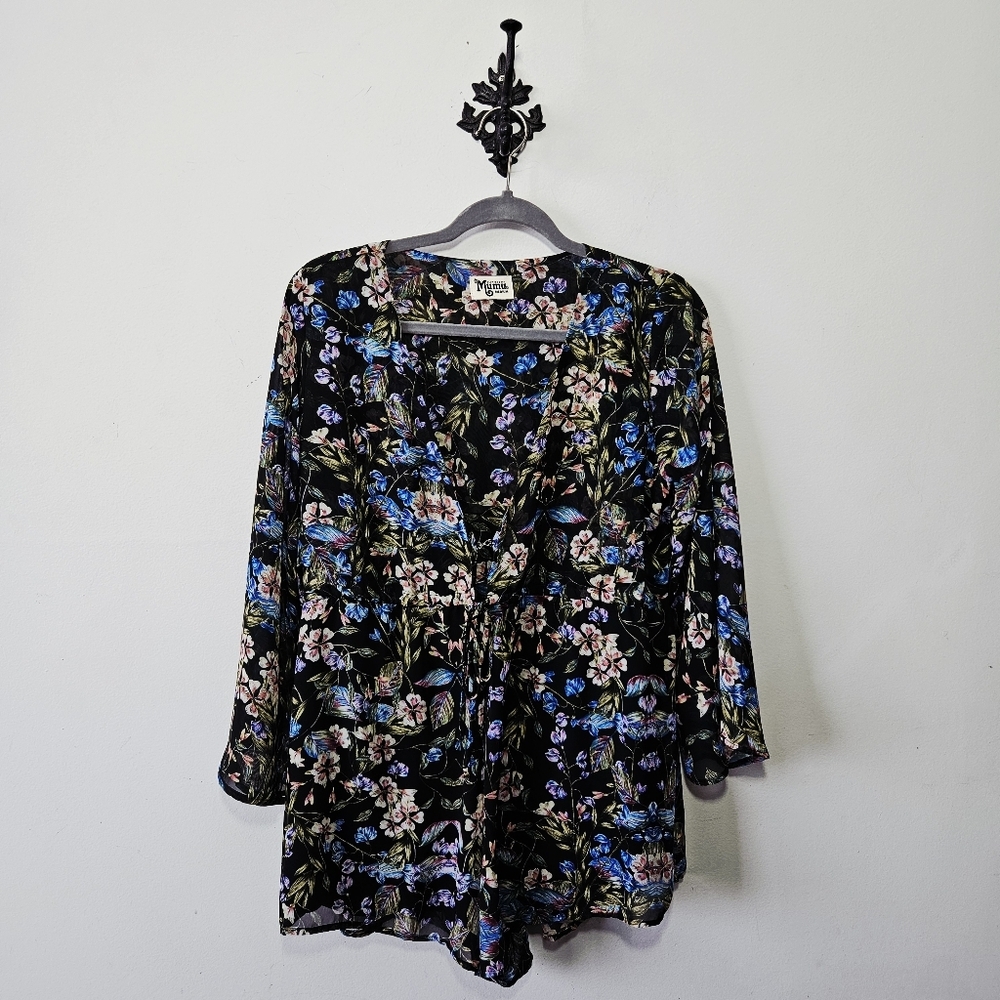 Show Me Your Mumu Floral Romper Size M Long Sleeve V Neck EUC